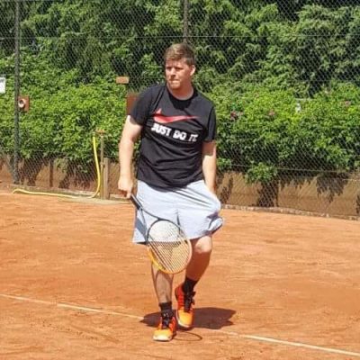Tennisspieler Patrick Funk Trainer Bei TuS Hamburg